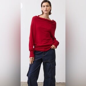 NWT ❤️LEAN ON MY SHOULDER ECO SWEATER